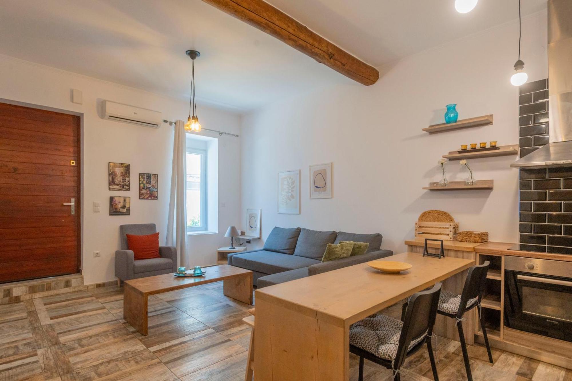 Vila Casa In Piazza Pylos Exteriér fotografie