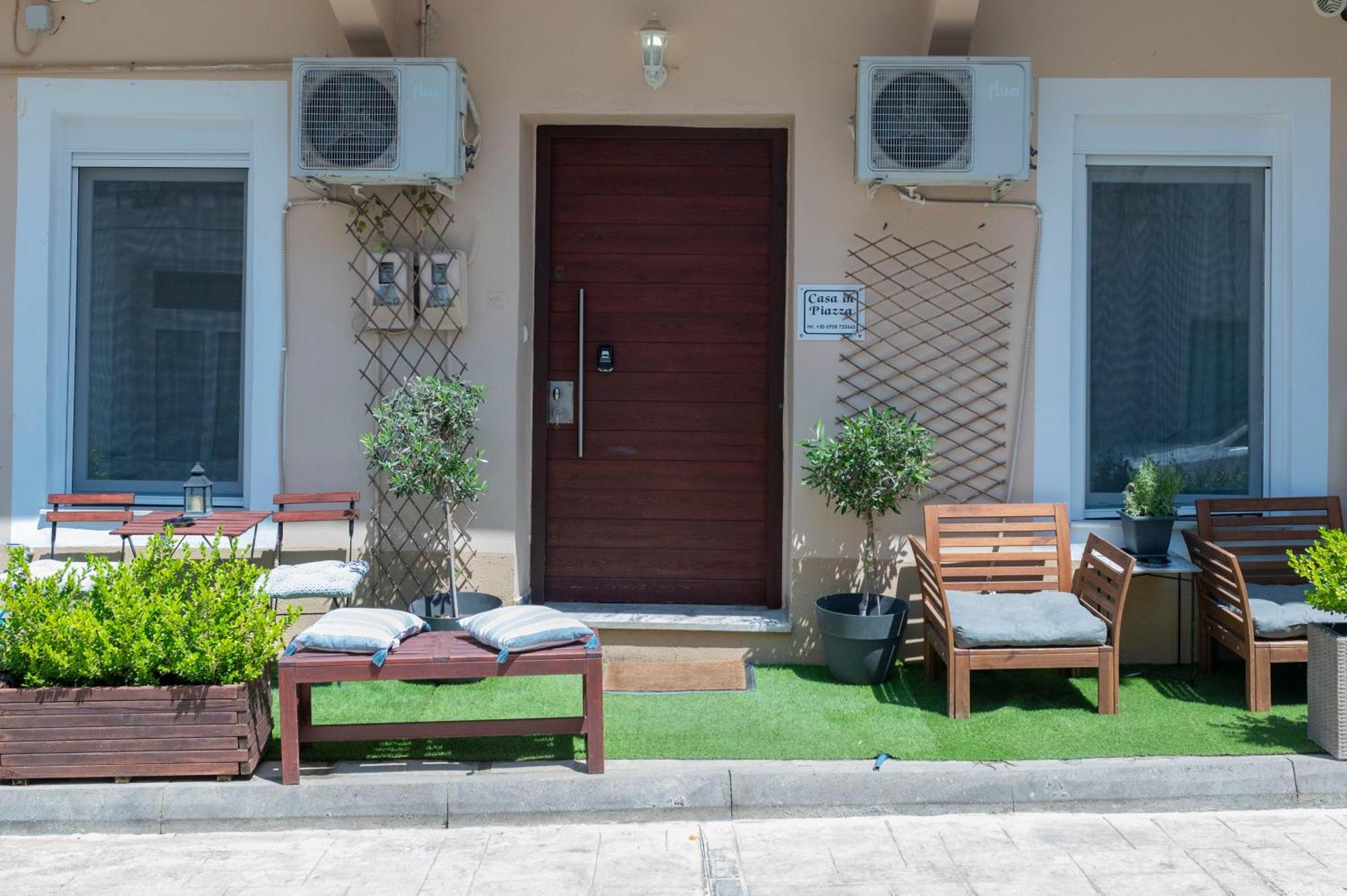 Vila Casa In Piazza Pylos Exteriér fotografie